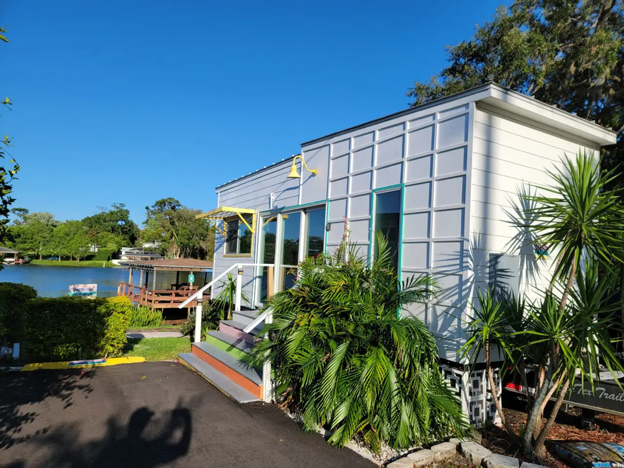 Bermuda tiny house long-term rental home in Orlando Florida at Tiny Town Orlando