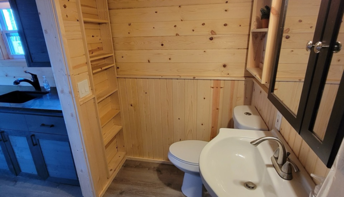 Orlando Bungalow tiny House Bathroom Tiny Town Orlando Bungalow tiny House Bathroom