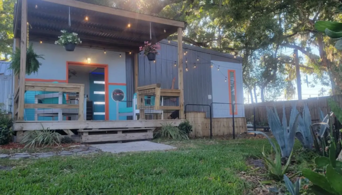 The Sunshine Shack Tiny House Rental Lakeview Patio Deck The Sunshine Shack Tiny House Rental Lakeview Patio Deck