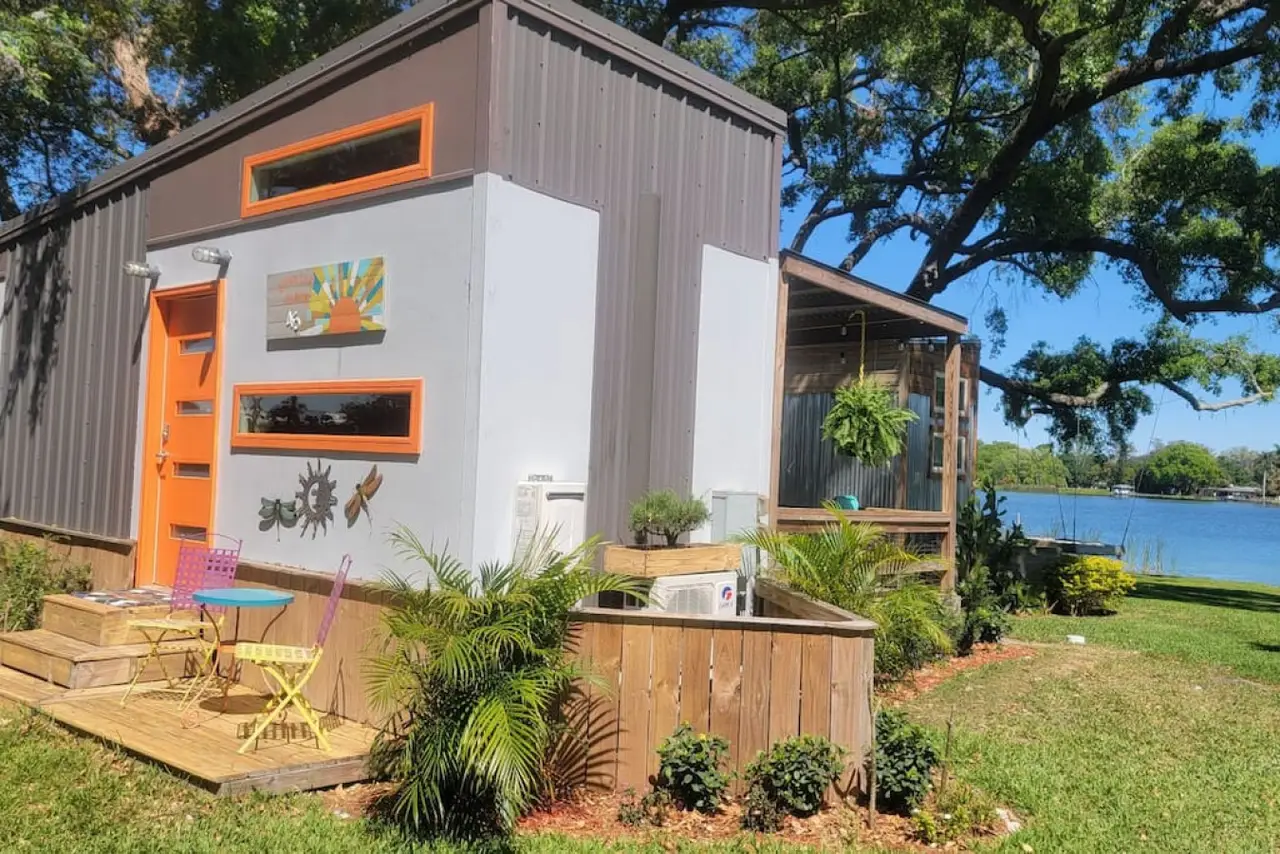 Move-in ready rental home in Orlando at Tiny Town Orlando