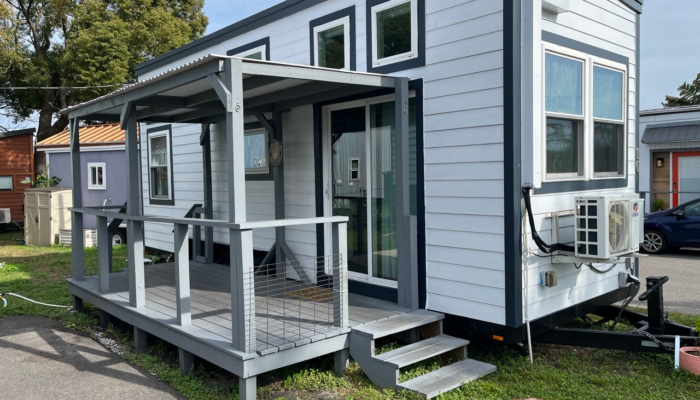 The Osprey tiny house rental on Lake Fairview bird sanctuary Orlando The Osprey tiny house rental on Lake Fairview bird sanctuary Orlando