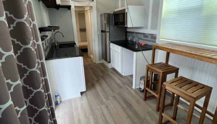 The Osprey tiny house rental on Lake Fairview bird sanctuary Orlando The Osprey tiny house rental on Lake Fairview bird sanctuary Orlando